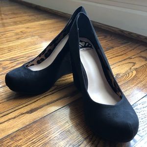 Black Fergalicious Wedge